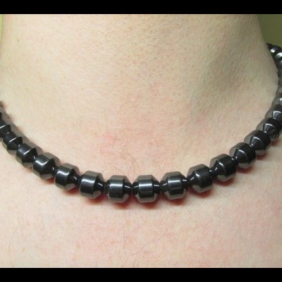 Colar em Hematite, forma Barril
