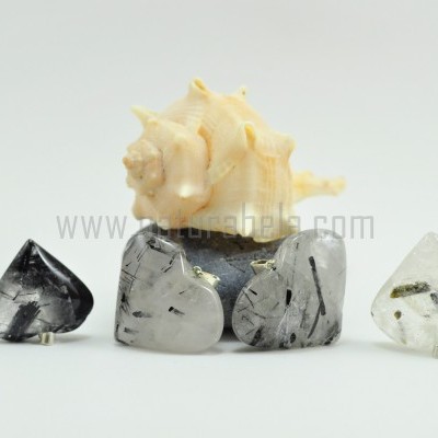 Pendente Coração grande de Quartzo Rutilado com Turmalina negra Pendente Coração grande de Quartzo Rutilado com Turmalina negra