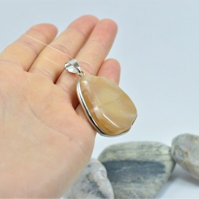 Pendente de pedra Ágata Amarela