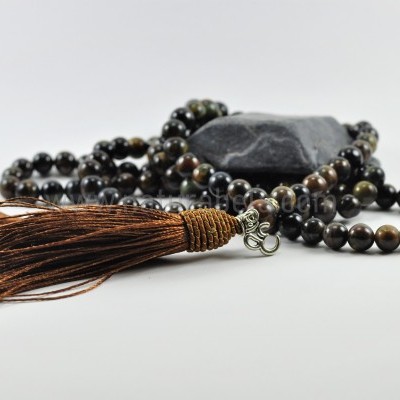 Mala Budista de Pedra Olho de Falcão 8mm - Terço Tibetano OM