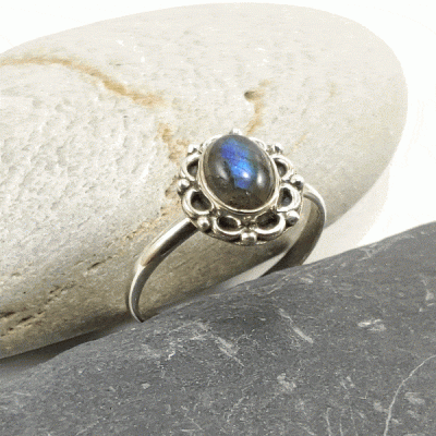 Anel em Prata com Labradorite