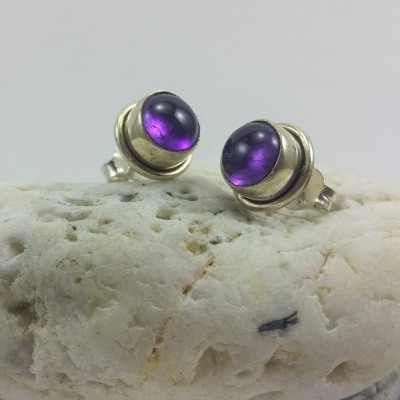 Brincos em Prata com pedra Ametista Brincos em Prata com pedra Ametista