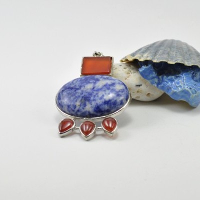 Pendente com pedras naturais estilo "Egipto"