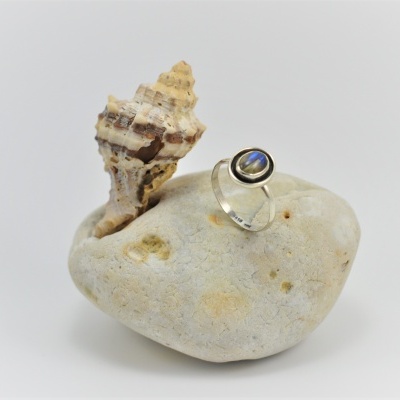 Anel em Prata com Labradorite