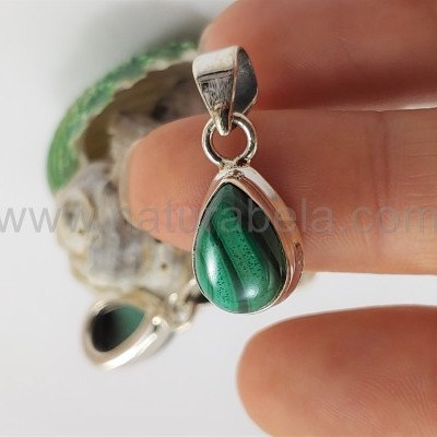 Pendente em Prata com Malaquita "gota"