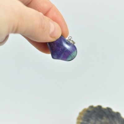 Pendente coração com pedra Fluorita