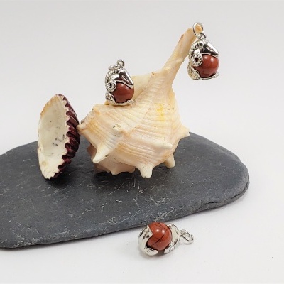 Pendente do signo Carneiro com bola