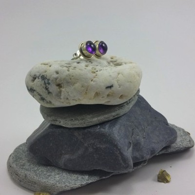 Brincos em Prata com pedra Ametista Brincos em Prata com pedra Ametista