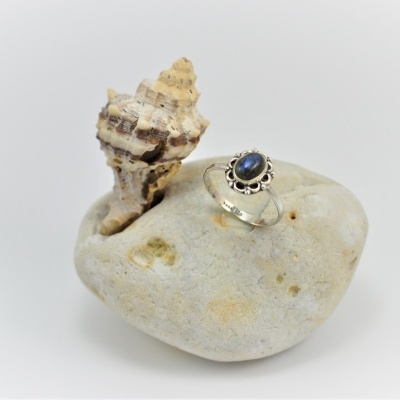 Anel em Prata com Labradorite