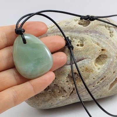 Colar com Aventurina Verde (signo Caranguejo )