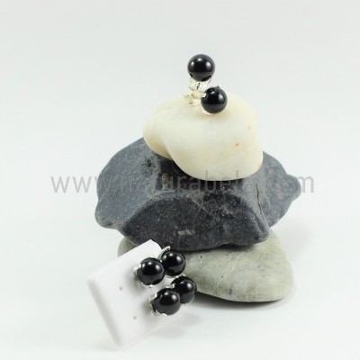 Brincos em prata com Bola 8mm de Turmalina Negra GARRA