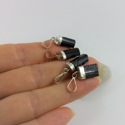 Pendente em Prata Turmalina Negra em Bruto (pequeno)