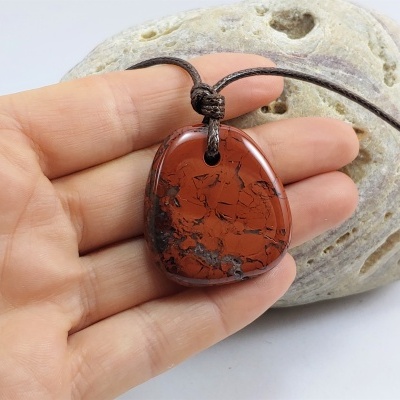 Colar com Jaspe Sardo (signo Escorpião)