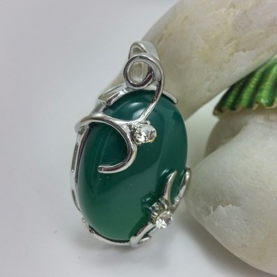 Pendente Oval de Ágata Verde com Zircónias