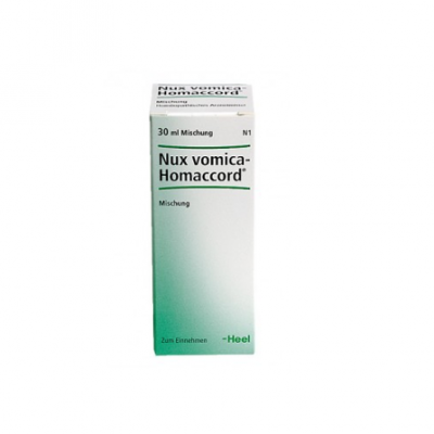 Embalagem de medicamento líquida Nux vomica-Homaccord branca com texto verde e preto