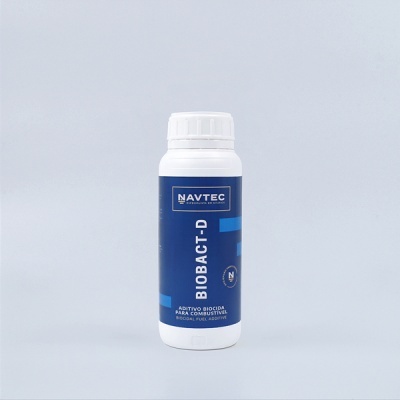 Frasco branco com etiqueta azul do produto BIOBACT-D da NAVTEC