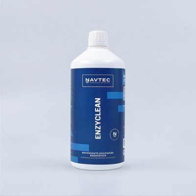 Frasco branco com rótulo azul e texto branco NAVTEC ENZYCLEAN