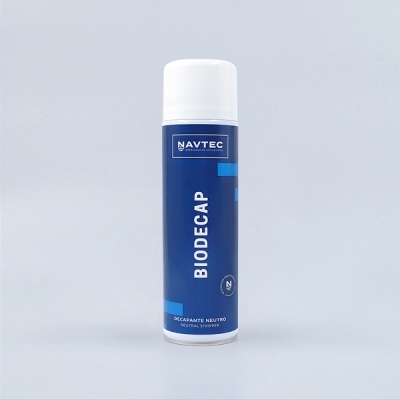 Frasco de spray azul escuro e branco NAVTEC Biodecap em fundo cinza