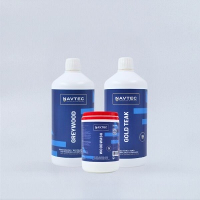 Produtos Navtec para madeira em frascos brancos com rótulos azuis