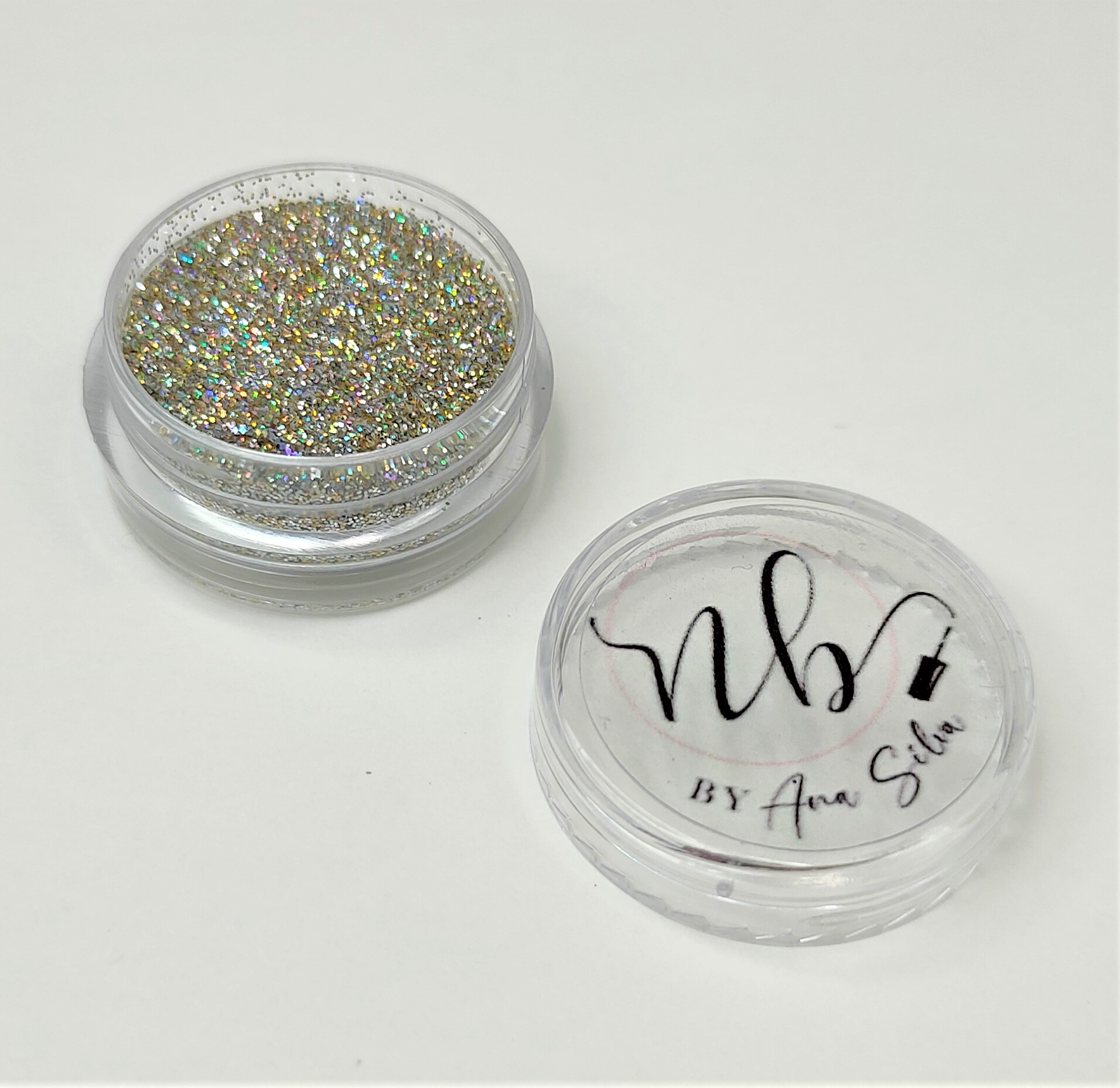Pote de glitter holográfico com tampa rotulada Nb BY Ana Silva