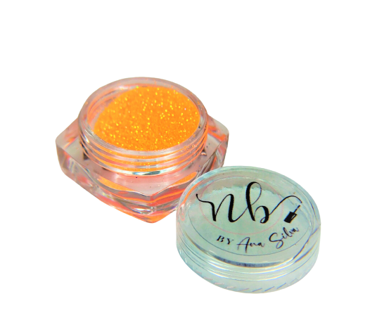 Frasco transparente com glitter laranja e tampa com texto Nbs BY Ana Silva