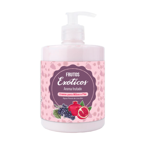 Frasco rosa com creme para mãos e pés com doseador e etiqueta com texto e frutas
