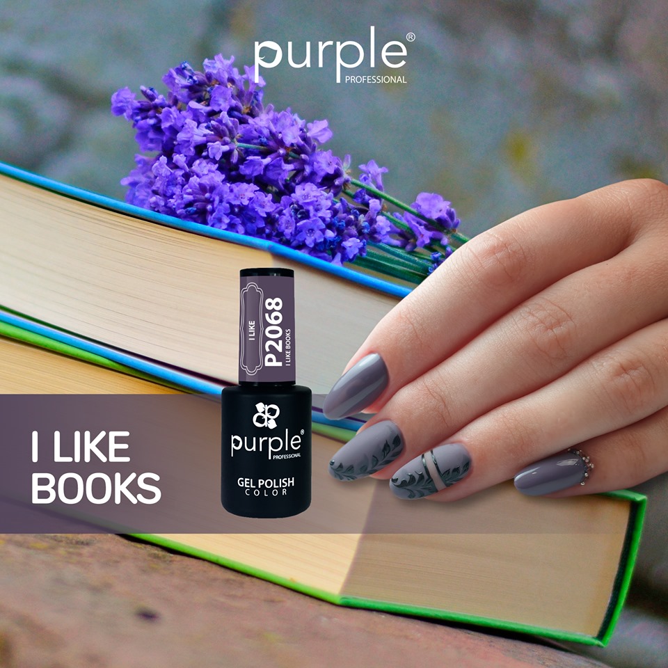 Verniz gel cinza da marca purple PROFESSIONAL com livros e flores roxas