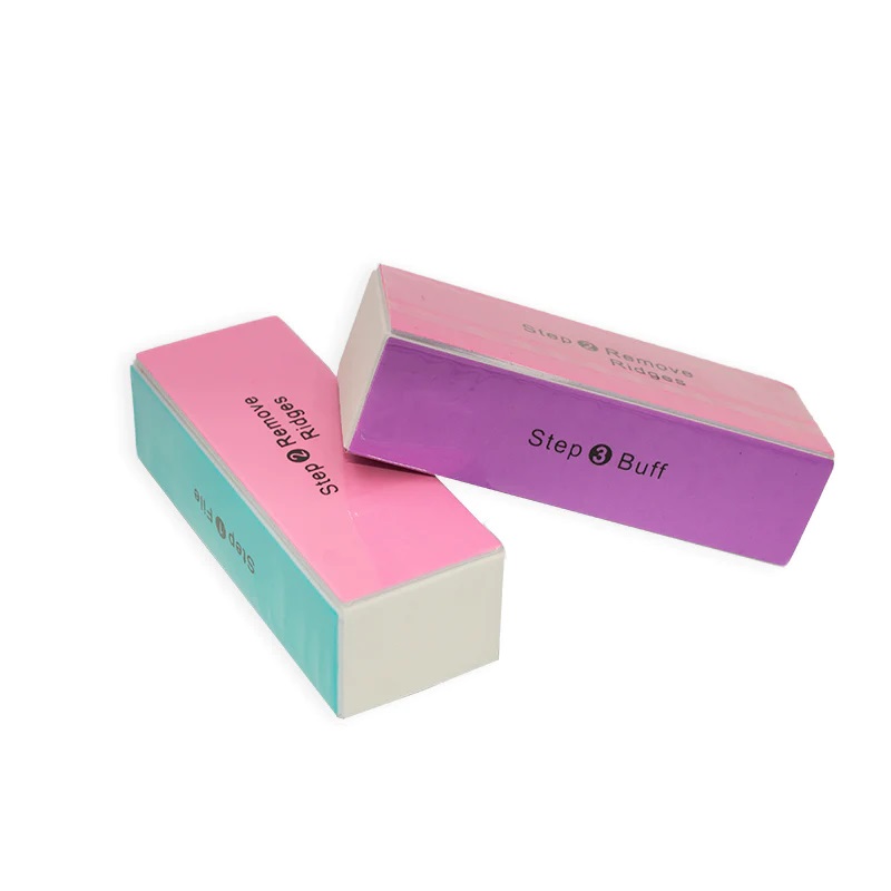 Dois blocos polidores para unhas coloridos com textos de indicação de passos.