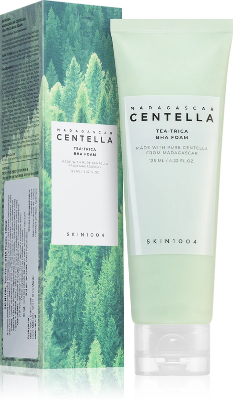 tubo e caixa de creme facial Madagascar Centella Tea-Trica BHA Foam verde e branco com imagem de floresta