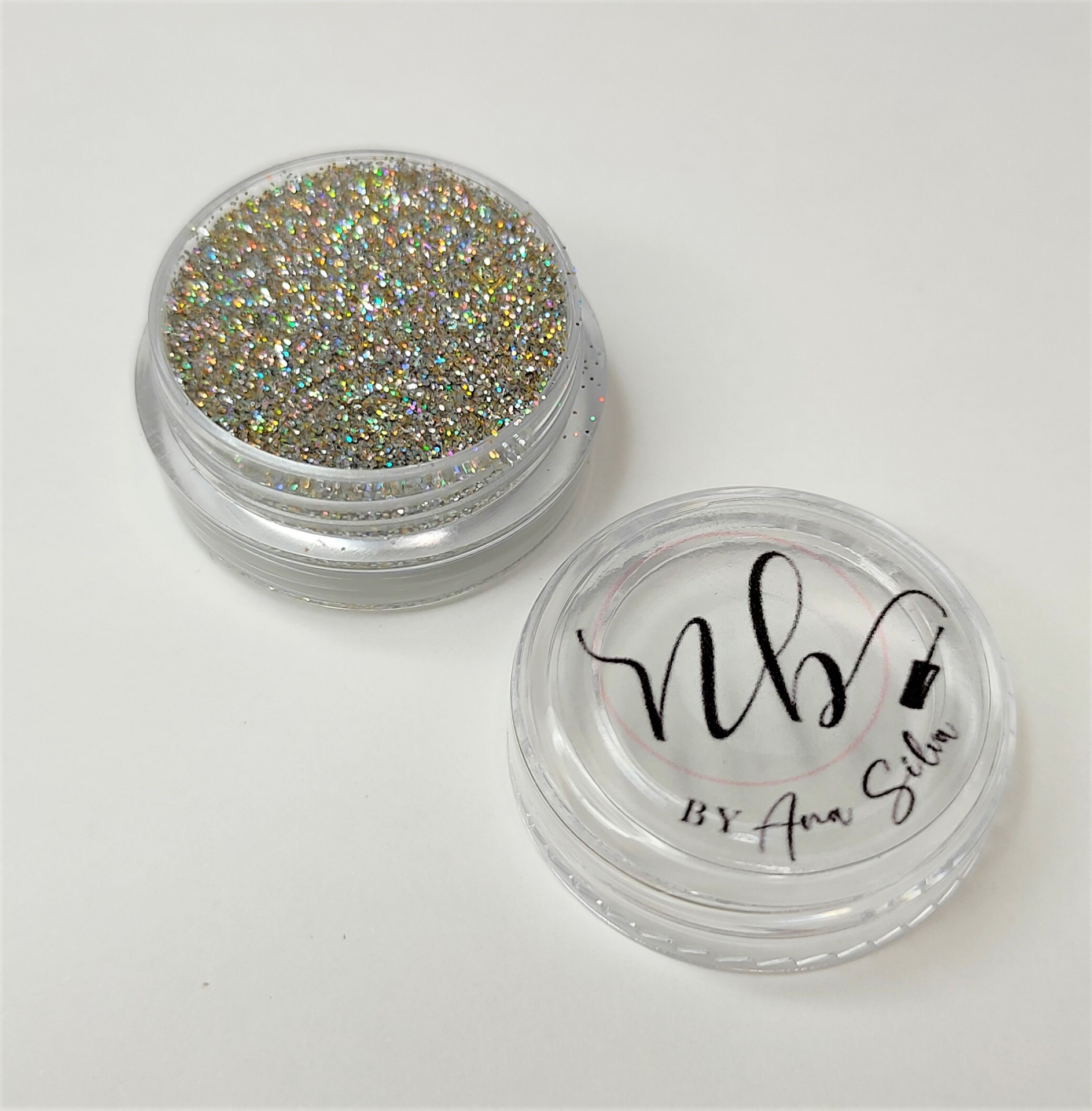 Pote de glitter dourado holográfico com tampa transparente e texto nb BY Ana Silva