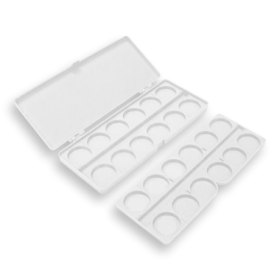 Estojo plástico branco para organizar com 24 cavidades redondas.