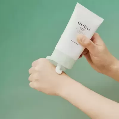 SKIN1004&#x20;Madagascar&#x20;Centella&#x20;Tea-Trica&#x20;B5&#x20;Cream&#x20;75ml