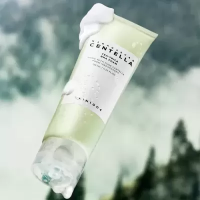 SKIN1004&#x20;Madagascar&#x20;Centella&#x20;Tea-Trica&#x20;BHA&#x20;Foam&#x20;-&#x20;Espuma&#x20;de&#x20;limpeza&#x20;125ml