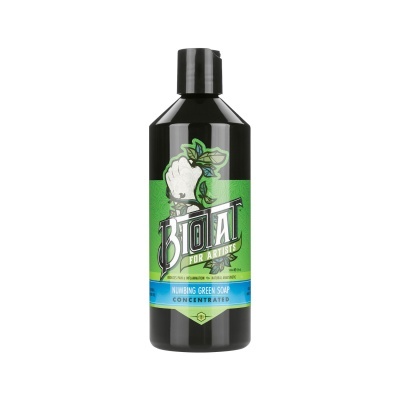 Frasco preto de detergente líquido BIO-L para artistas com rótulo verde e azul
