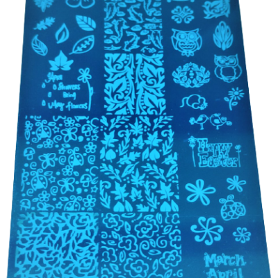 Placa metálica azul para carimbos de unhas com padrões de flores e texto