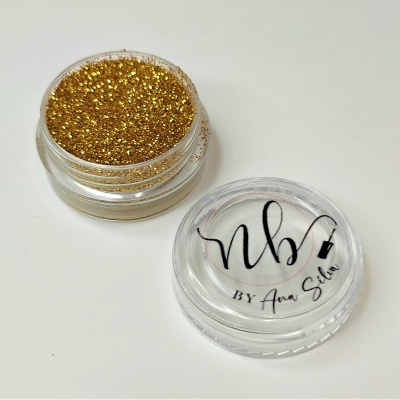 Pote pequeno com glitter dourado e tampa com texto nb BY Ana Silva