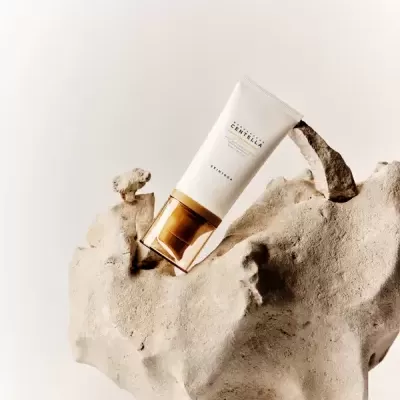 SKIN1004&#x20;Madagascar&#x20;Centella&#x20;Air-Fit&#x20;Suncream&#x20;Light&#x20;-&#x20;Fluido&#x20;mineral&#x20;protetor&#x20;para&#x20;o&#x20;rosto&#x20;SPF&#x20;30&#x20;50ml