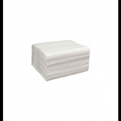 Pacote de lenços de papel brancos empilhados