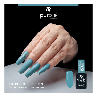 Unhas pintadas com verniz gel azul fosco da Purple Professional