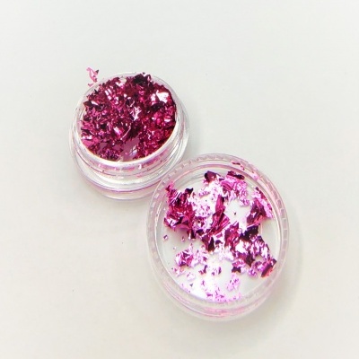 Potes transparentes com flocos metálicos rosa brilhante