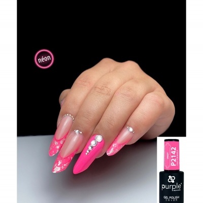 Unhas postiças rosa néon com pedras e esmalte Purple Gel Polish P2142