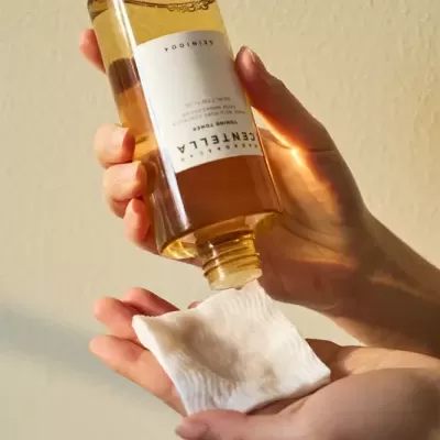 SKIN1004&#x20;Madagascar&#x20;Centella&#x20;Toning&#x20;Toner&#x20;210ml