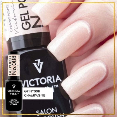 Verniz gel Victoria Vynn Champagne Nº 008 com unhas pintadas