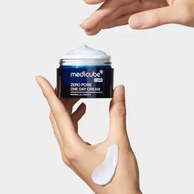 Medicube&#x20;Zero&#x20;Pore&#x20;One&#x20;Day&#x20;Cream&#x20;50ml