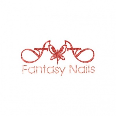 Logótipo Fantasy Nails em vermelho com desenho de borboleta brilhante