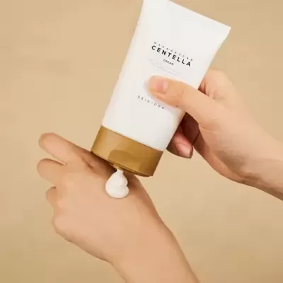 SKIN1004&#x20;Madagascar&#x20;Centella&#x20;Cream&#x20;-&#x20;creme&#x20;calmante&#x20;leve&#x20;para&#x20;pele&#x20;sens&#x00ED;vel&#x20;e&#x20;irritada&#x20;75ml