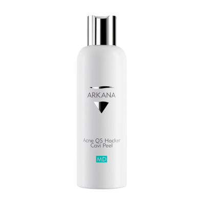 Frasco branco do produto Arkana Acne QS Hacker Cavi Peel com tampa prateada e texto preto