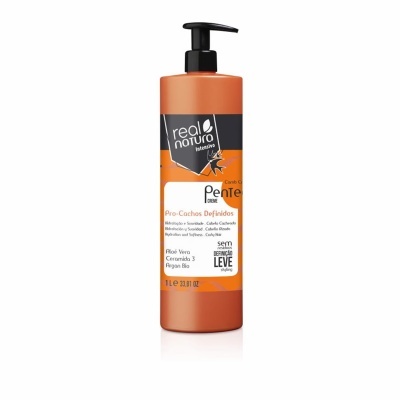 Frasco de creme para cabelo cacheado Real Natura Intensivo Pro-Cachos Definidos
