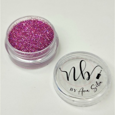 Pote plástico com glitter rosa e tampa com texto 'nby BY Ana Silva'