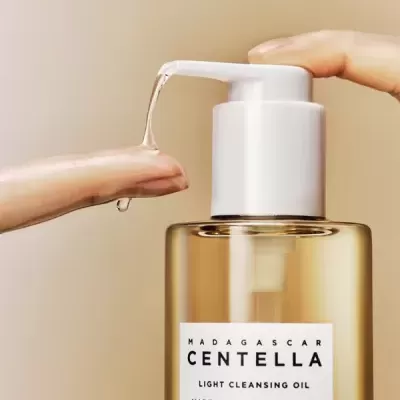 SKIN1004&#x20;Madagascar&#x20;Centella&#x20;Light&#x20;Cleansing&#x20;Oil&#x20;-&#x20;&#x00F3;leo&#x20;de&#x20;limpeza&#x20;removedor&#x20;de&#x20;maquilhagem&#x20;efeito&#x20;calmante&#x20;200ml